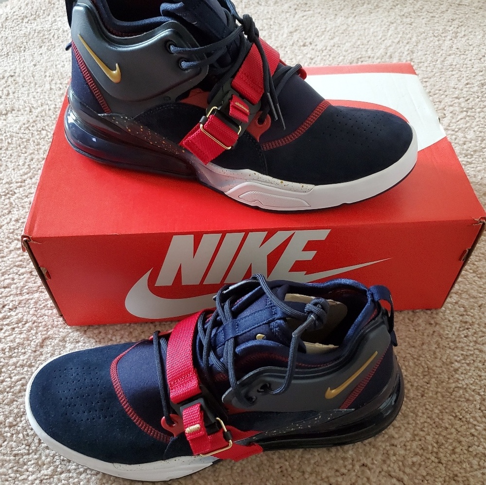 Nike Air force 270